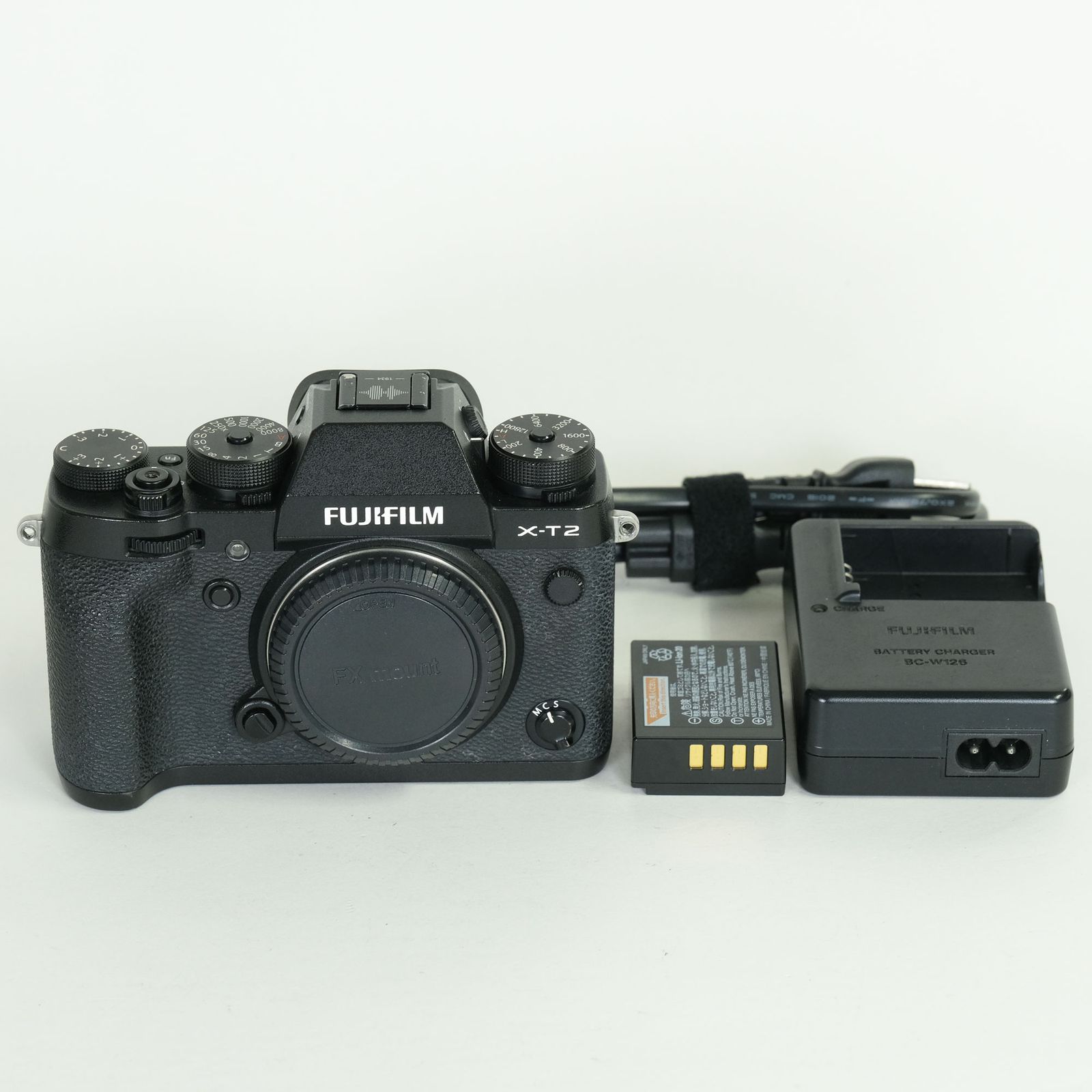 [良品 | シャッター数2,070回] FUJIFILM X-T2 [ボディ ブラック] | FUJIFILM Xマウント