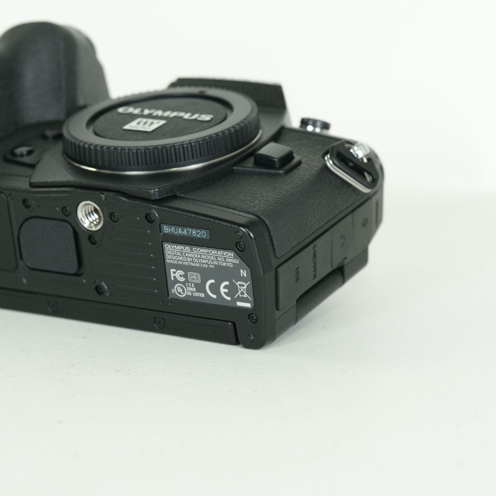 美品 | シャッター数1,573回｜バッテリー2個付] OLYMPUS OM-D E-M1