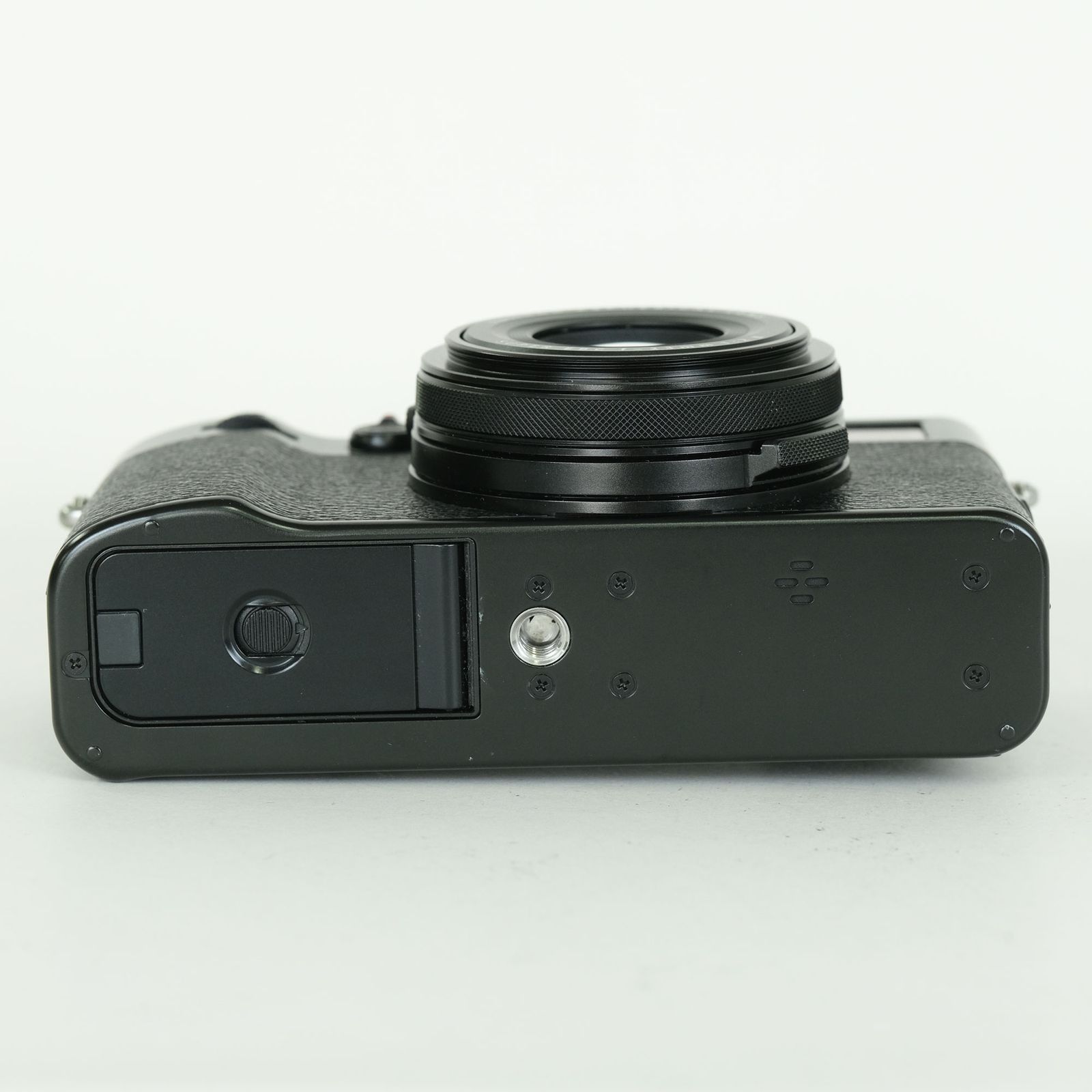 良品 | シャッター数8,300回｜別売り付属品多数付] FUJIFILM X100V