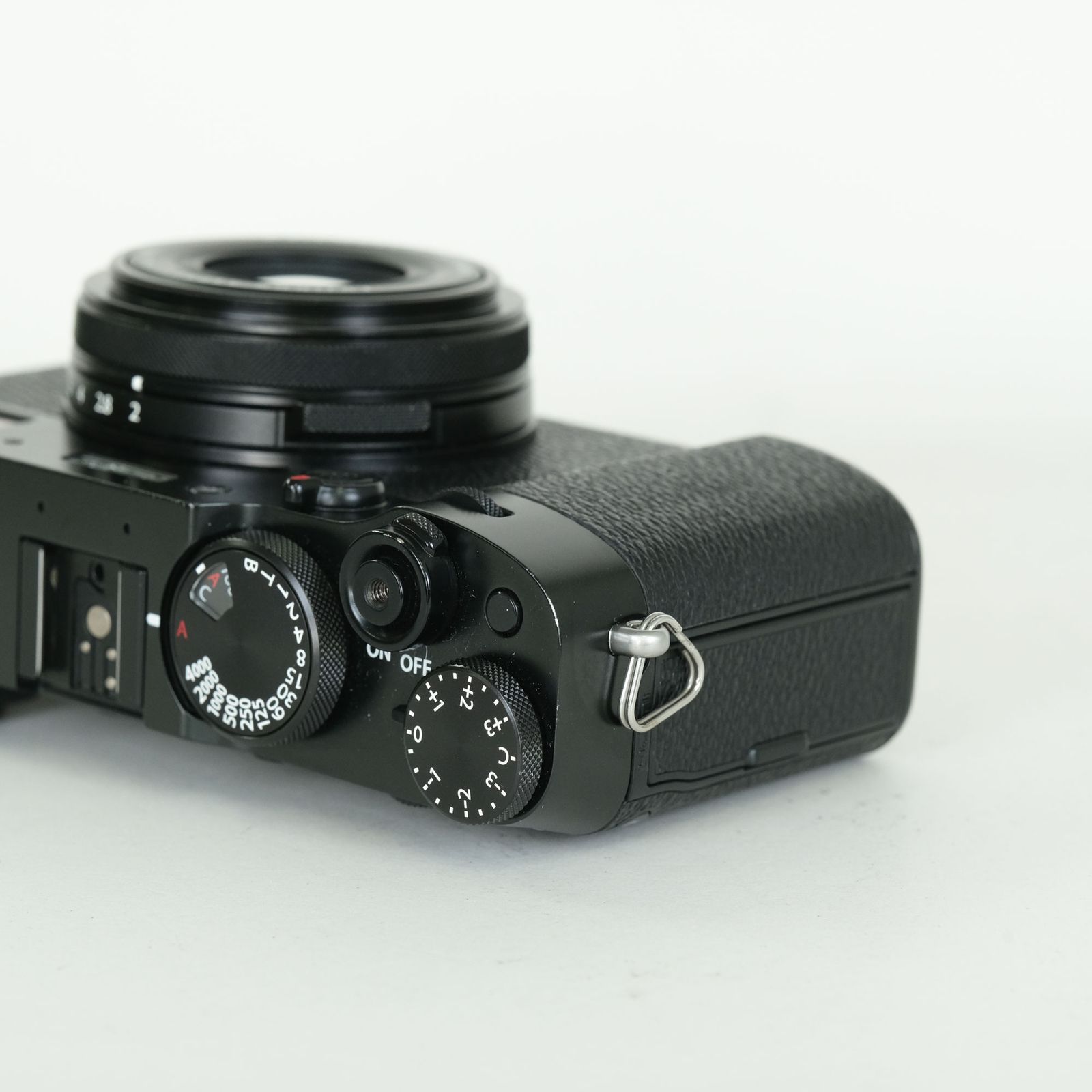 良品 | シャッター数8,300回｜別売り付属品多数付] FUJIFILM X100V