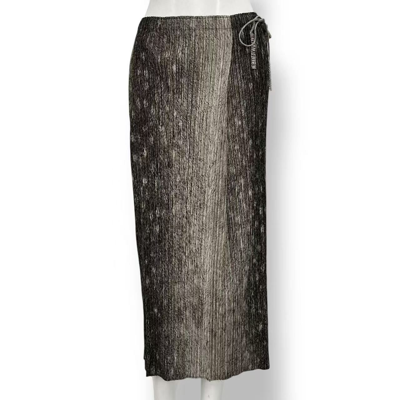 極美品 ISSEY MIYAKE イッセイミヤケ PLEATS PLEASE プリーツプリーズ スカート バンビ柄 サイズ5