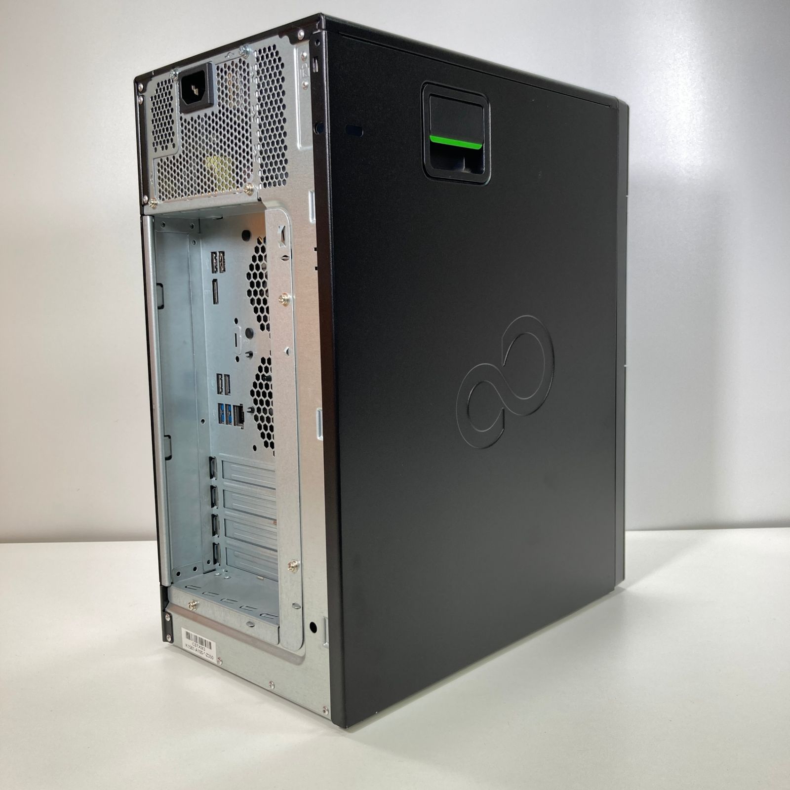 中古】 Fujitsu PRIMERGY TX1310 M3/Intel Pentium CPU G4560 @3.50GHz