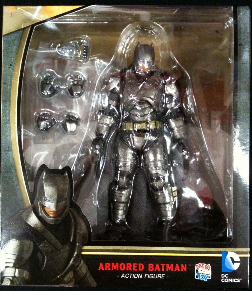 メディコム トイ MAFEX ARMORED BATMAN 023