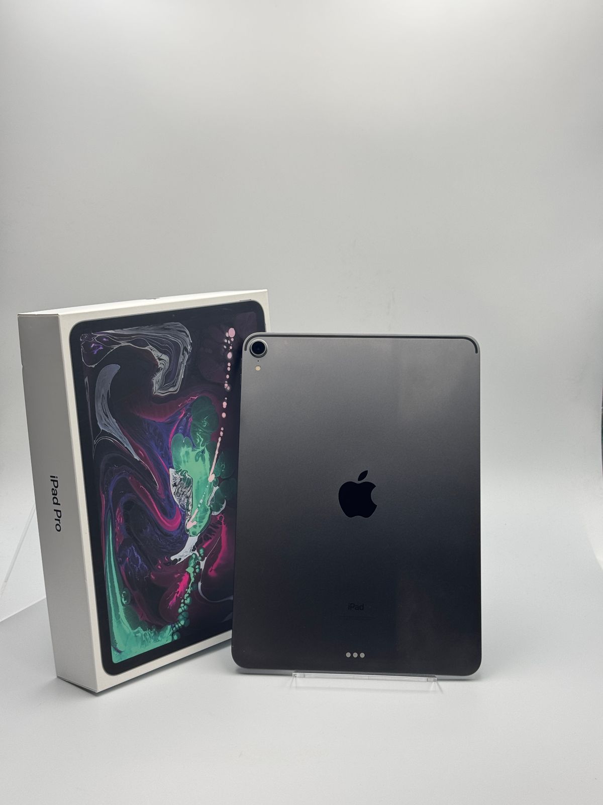 iPad Pro 11 第1世代 256GB スペースグレイ 中古B - メルカリ