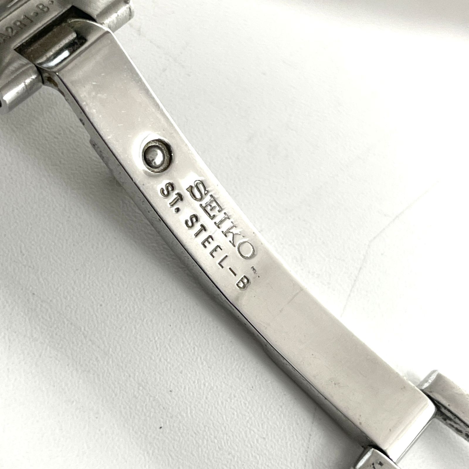 動作未確認 SEIKO セイコー クォーツ 腕時計 LUKIA ルキア V111-0AC0 