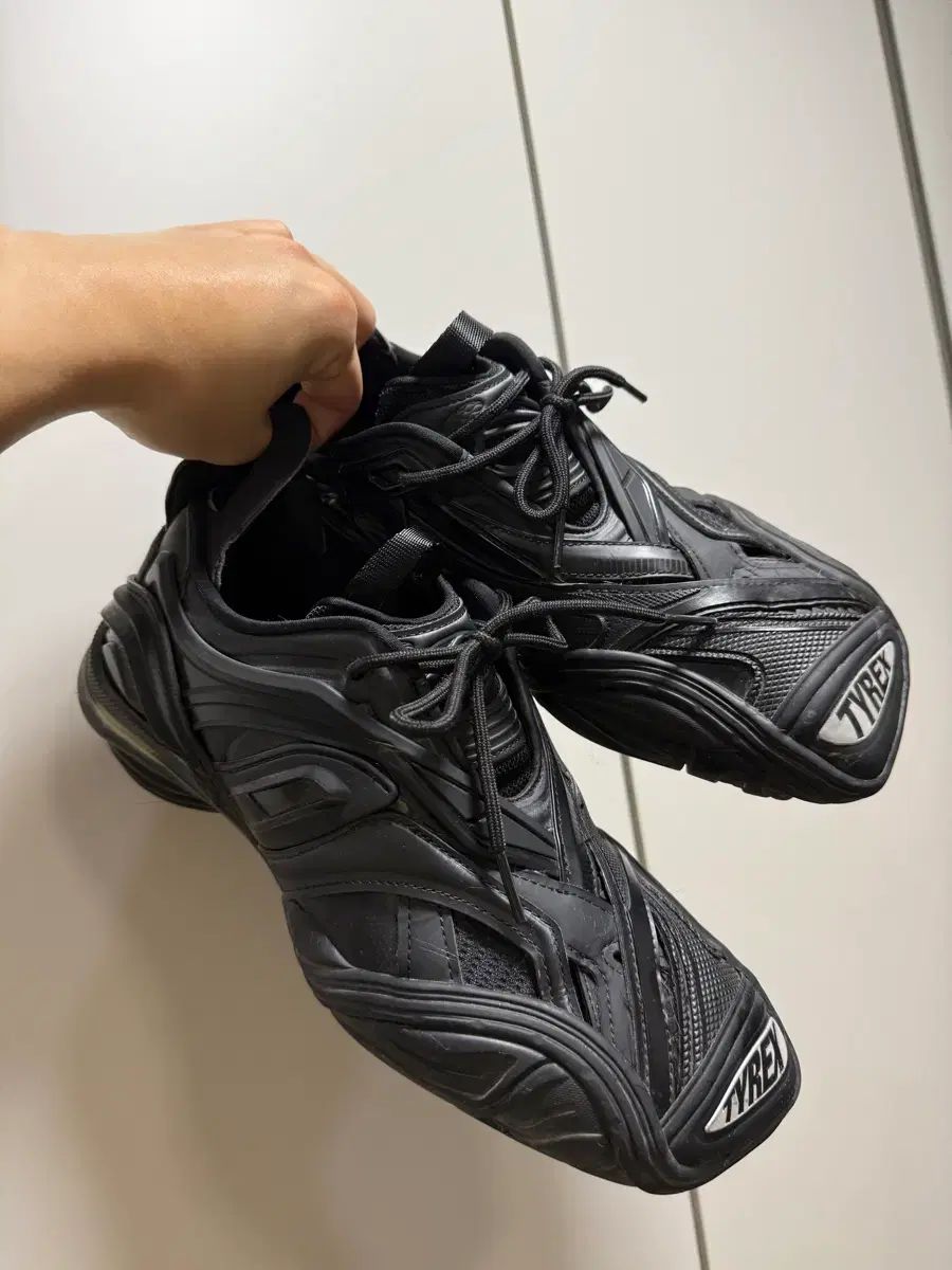 バレンシアガ タイレックス 40