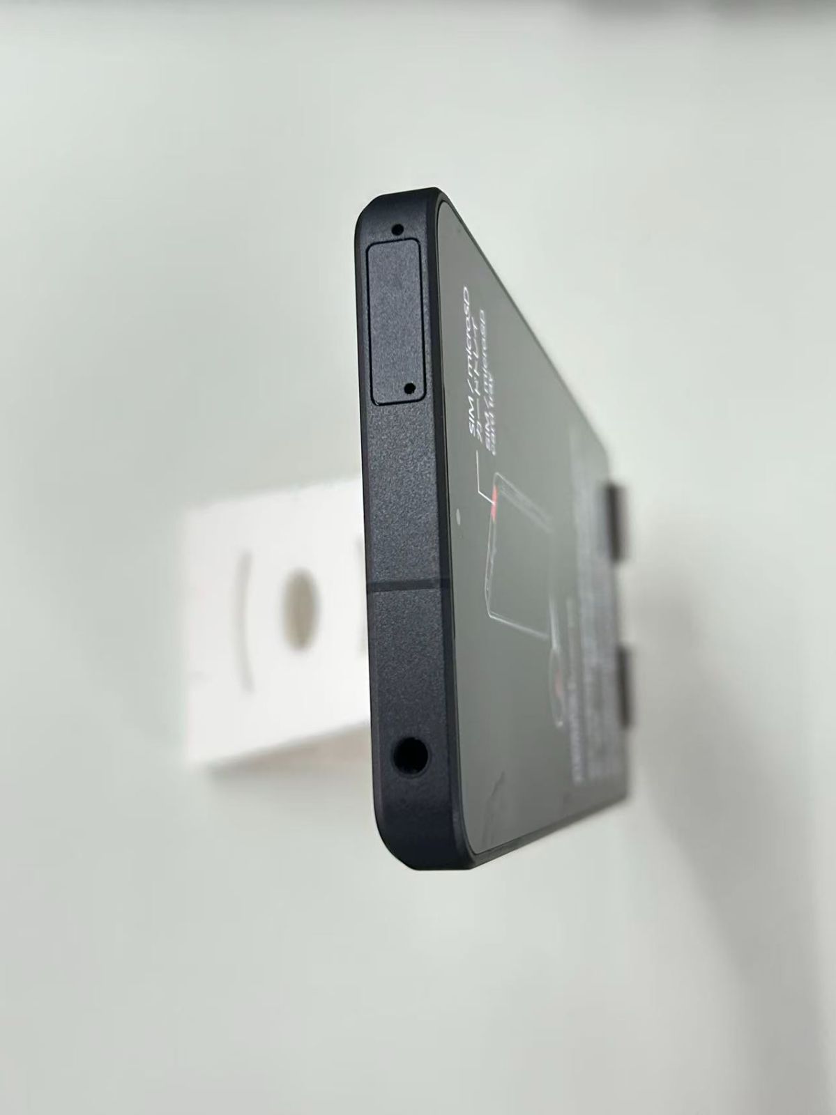 スマートフォン・携帯電話 【訳あり】AQUOS R8 Pro 256GB ブラック