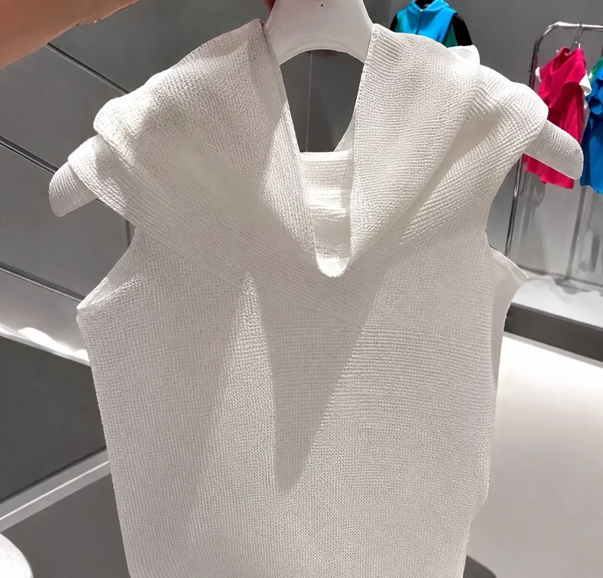 限定モデル イッセイミヤケ プリーツプリーズ me オフショルダー 白