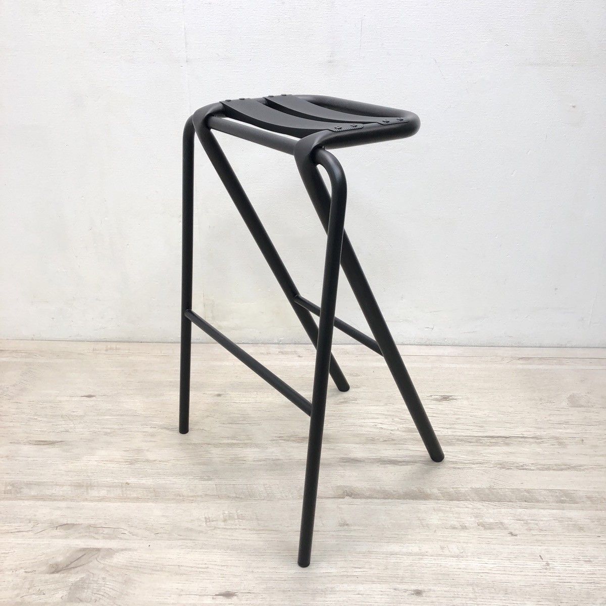 DUENDE デュエンデ BENT HIGH STOOL ベントハイスツール ブラック 高さ