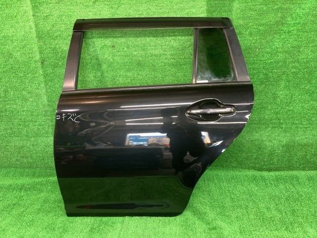 カローラフィールダー NKE165G 左リアドア ハイブリッドG エアロツアラー WXB ニホンイタ M3Q8 67004-13350 209