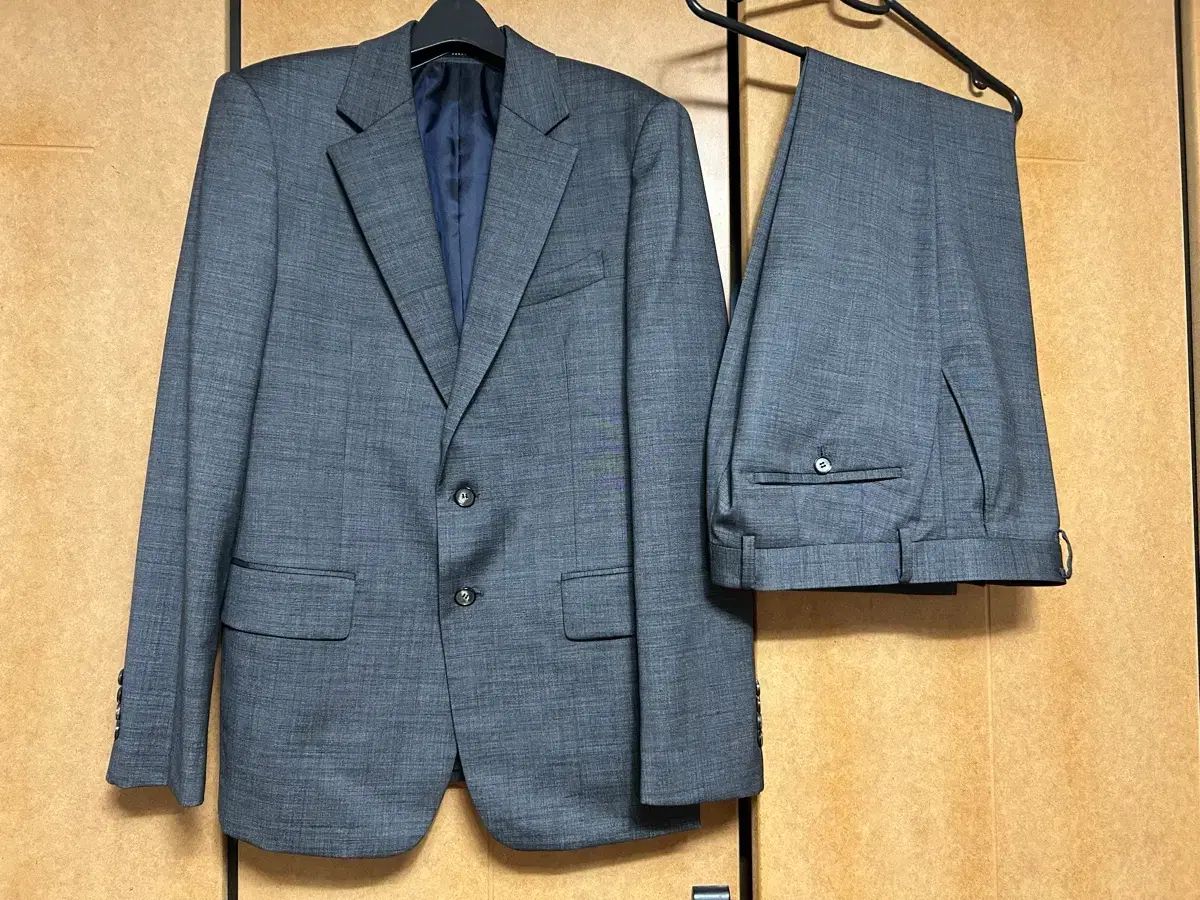 SONGZIO HOMME(ソンジオ・オム) スーツ 52(100) 新品