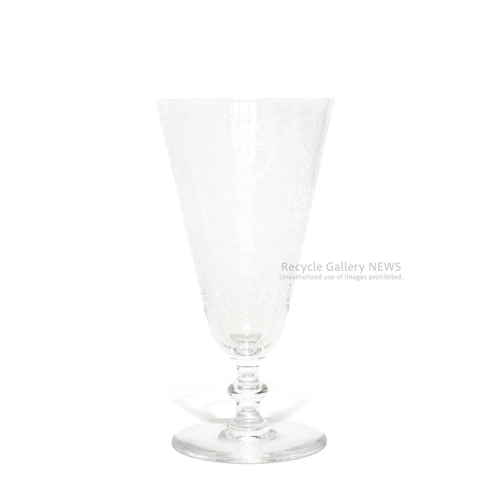 ● Baccarat 