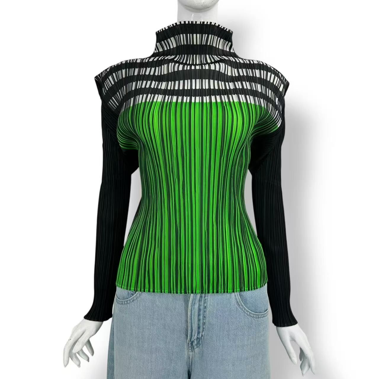 極美品 ISSEY MIYAKE イッセイミヤケ PLEATS PLEASE プリーツプリーズ