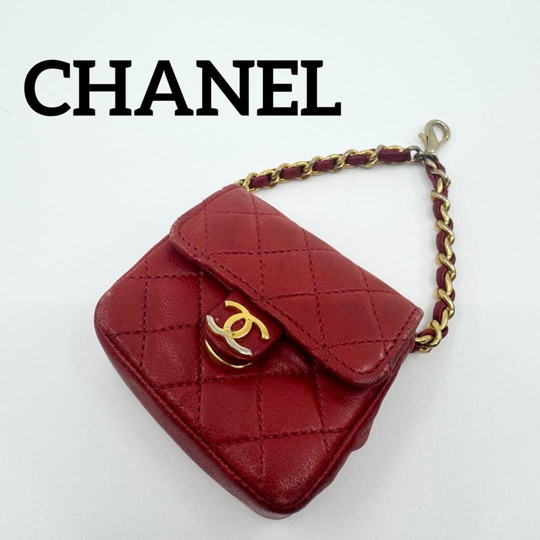 美品 CHANEL シャネル ミニミニ マトラッセ ポーチ ラムスキン 赤 