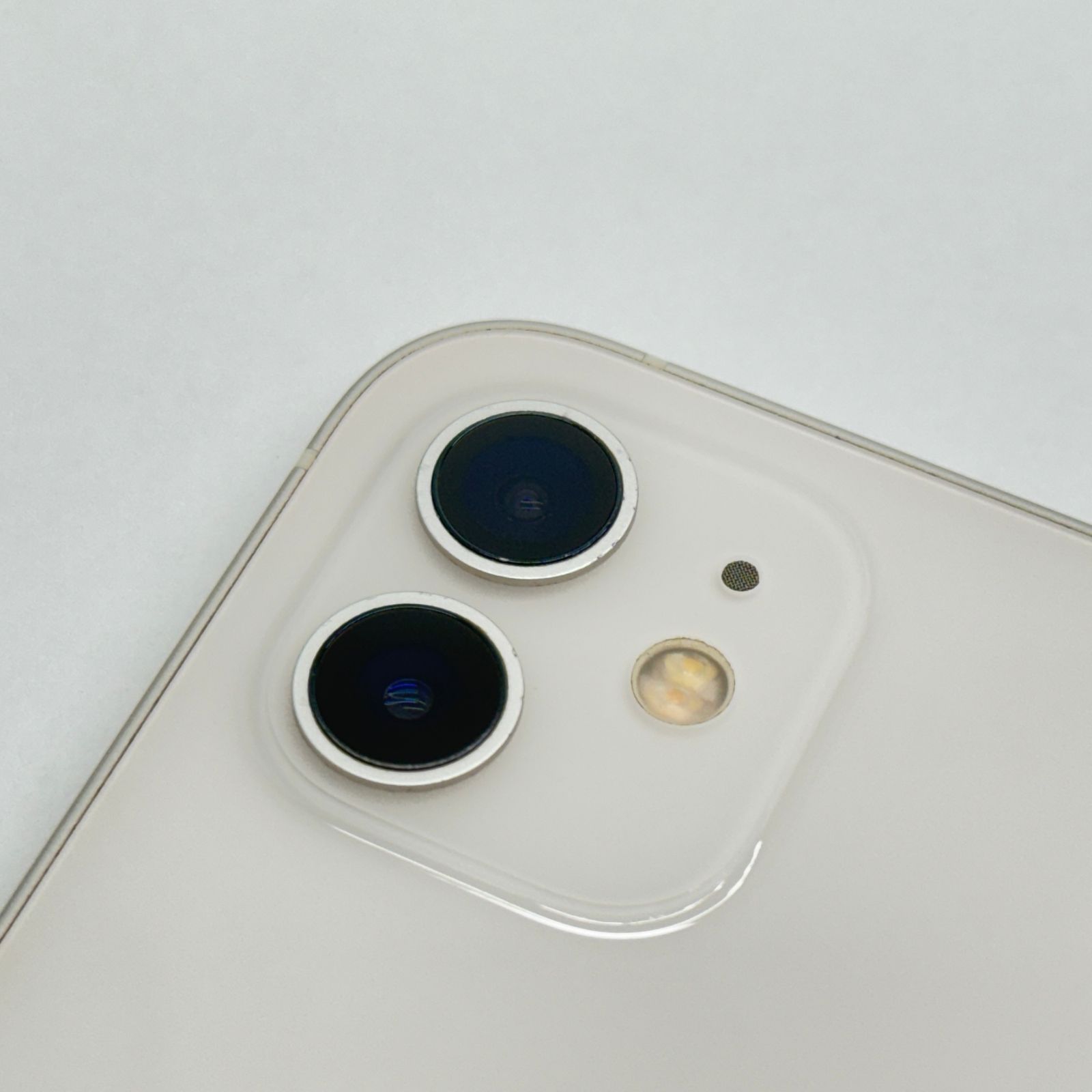 iPhone 12 256GB ホワイト SIMフリー バッテリー86% - メルカリ