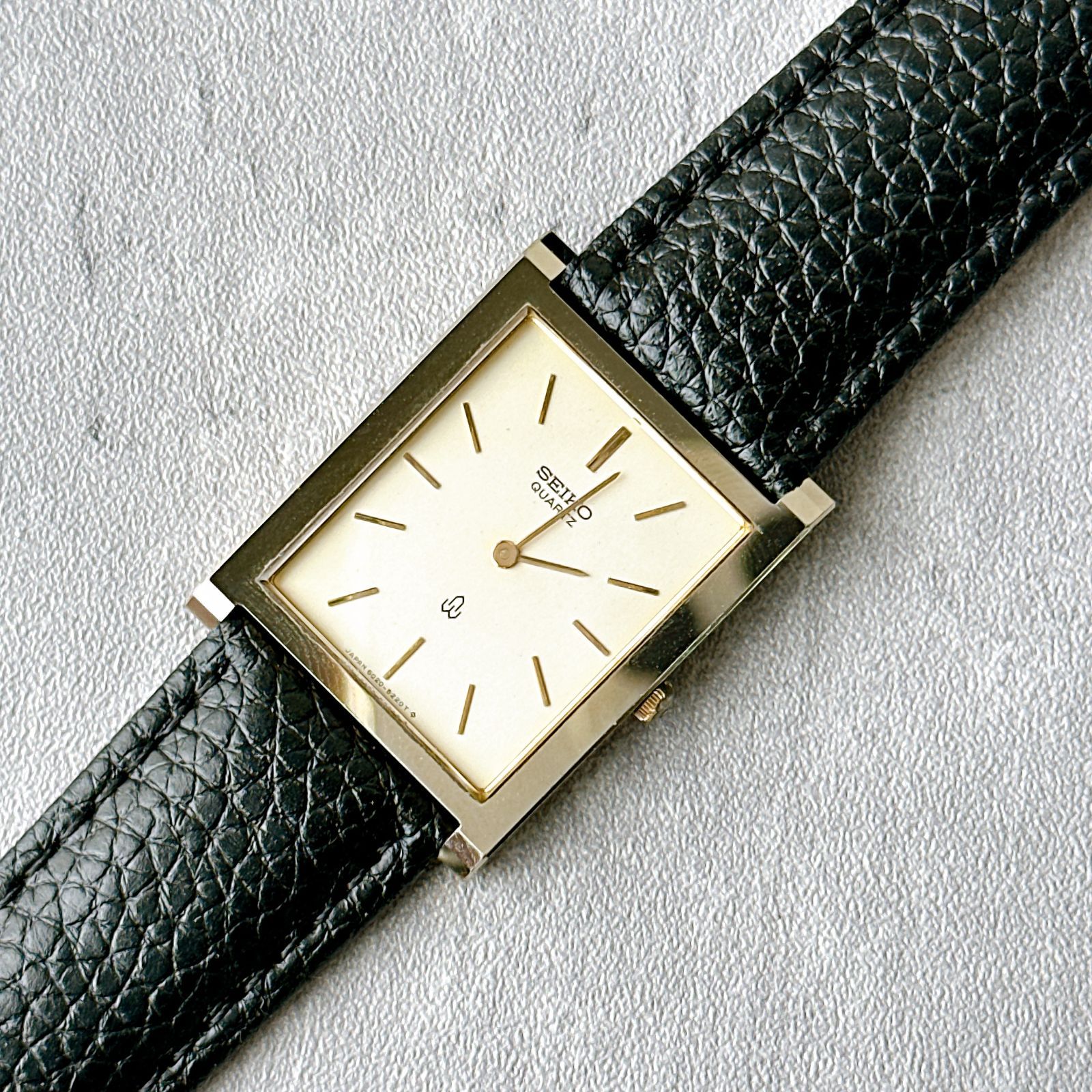 SEIKO Quartz セイコー クォーツ 6020-5290 スクエアケース 薄型 ゴールド シンプル ヴィンテージ ドレスウォッチ メンズ腕時計