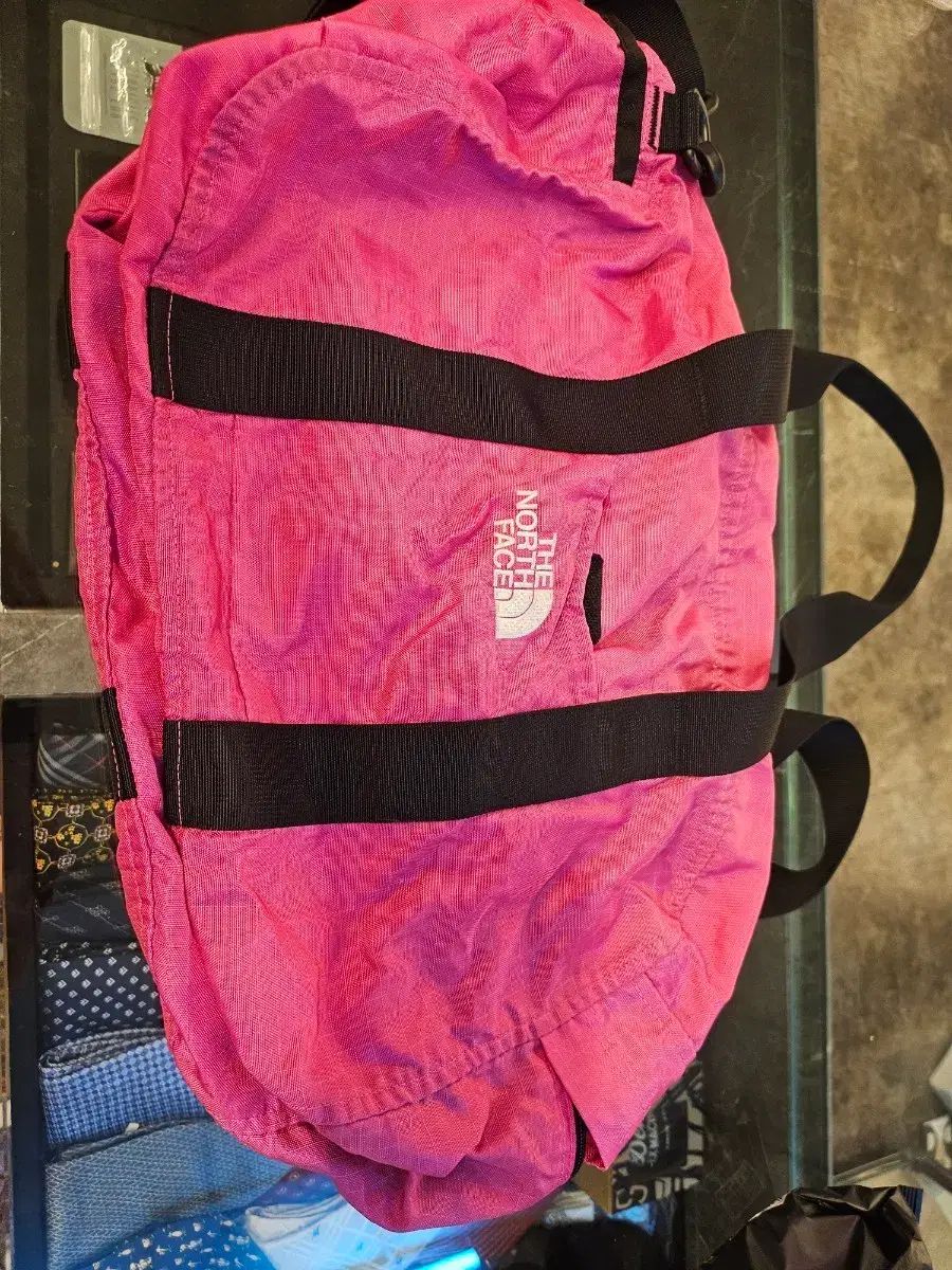 THE NORTH FACE ザノースフェイス 正規品 円筒型バッグ
