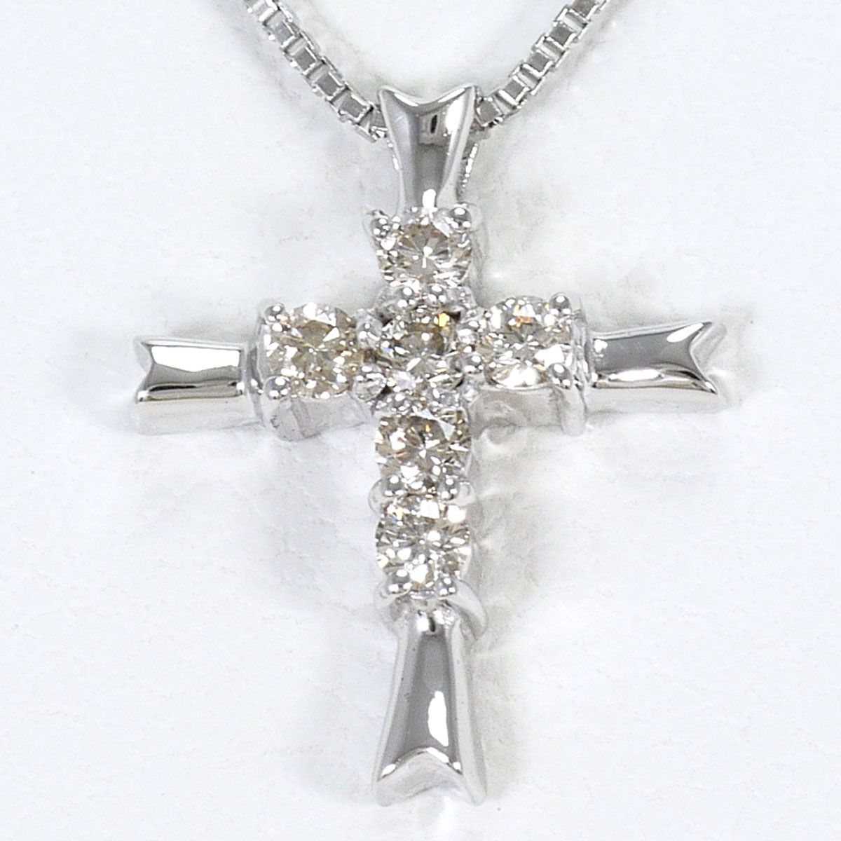 K18WG ネックレス ダイヤモンド 0.09ct 総重量約1.6g 約40cm