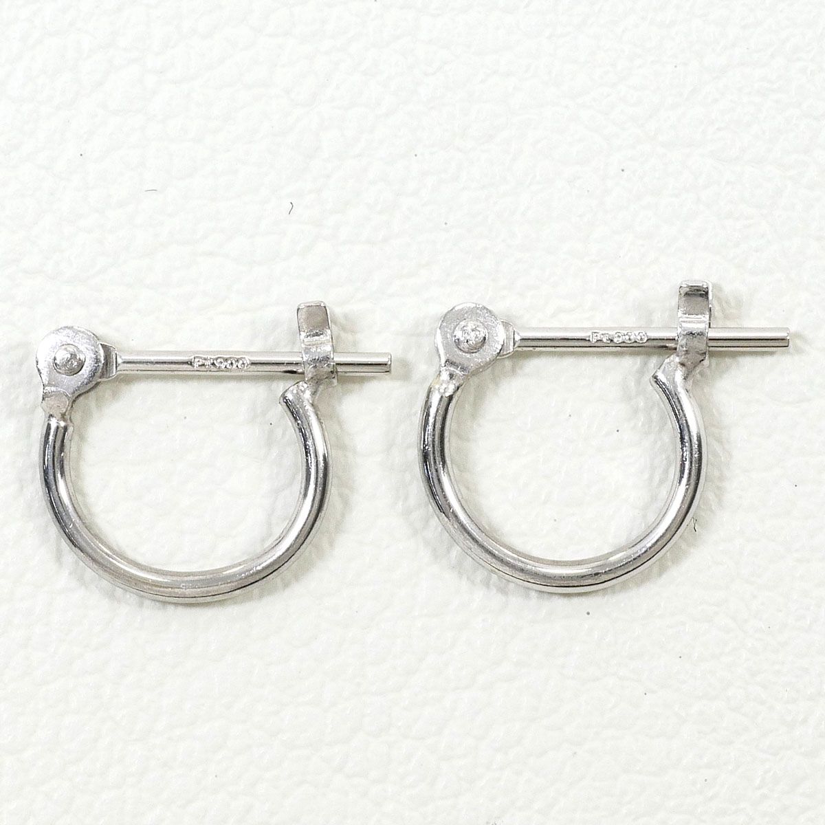 PT900/プラチナ ピアス 総重量約0.5g