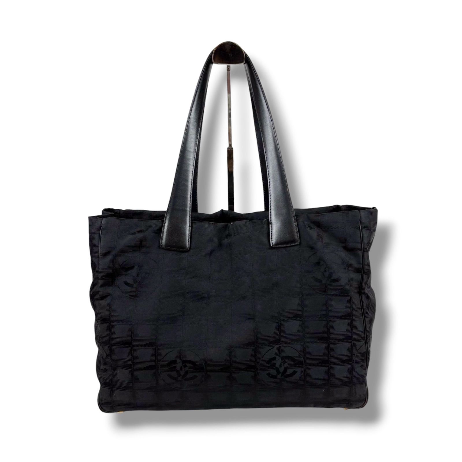 CHANEL MAKEUP ブラック ナイロントートバッグ CHANEL シャネル ニュートラベルライン トートバッグ トートMM