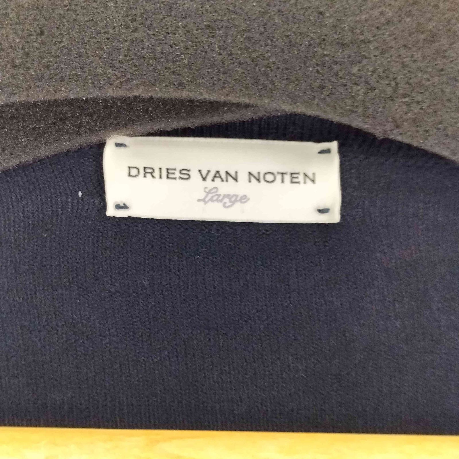 ドリスヴァンノッテン DRIES VAN NOTEN ディープVネックセーター 