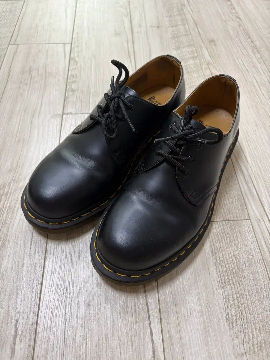 DR. MARTENS 1461 3ホール スムース 260 22,486円