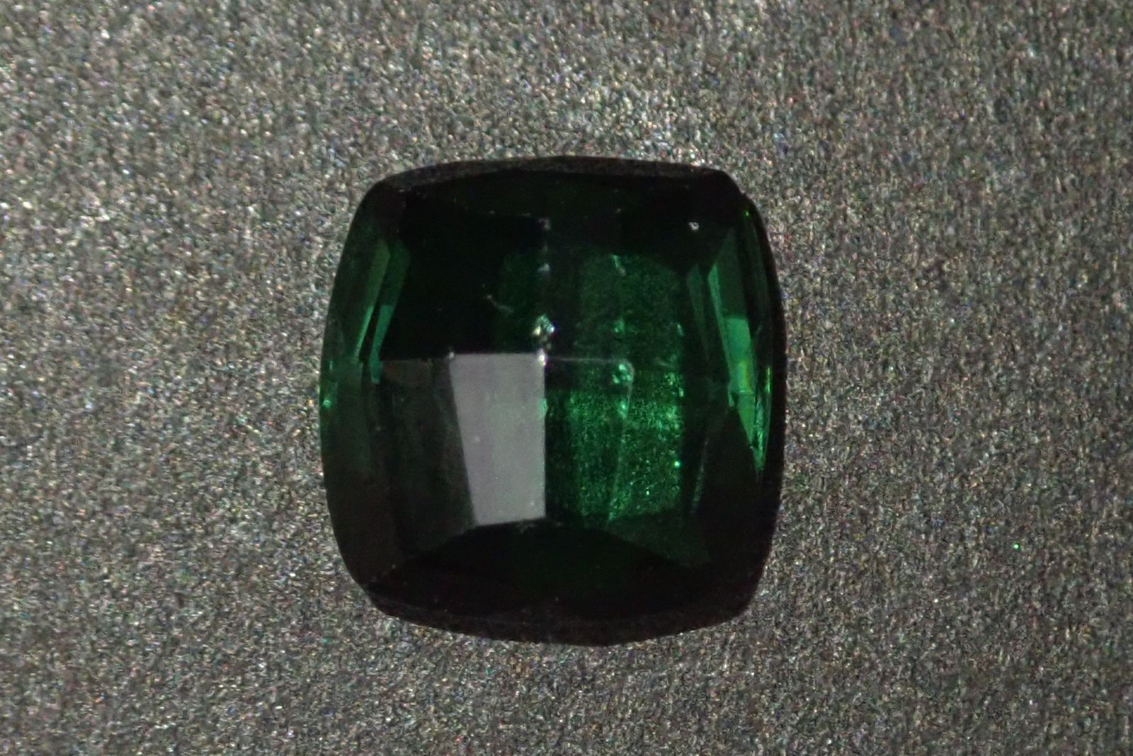 天然グリーントルマリン 1.73ct 約6×7mm※ - メルカリ
