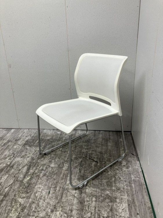 【中古品】コクヨ カラベルシリーズ カラベルチェア CK-M640 ホワイト