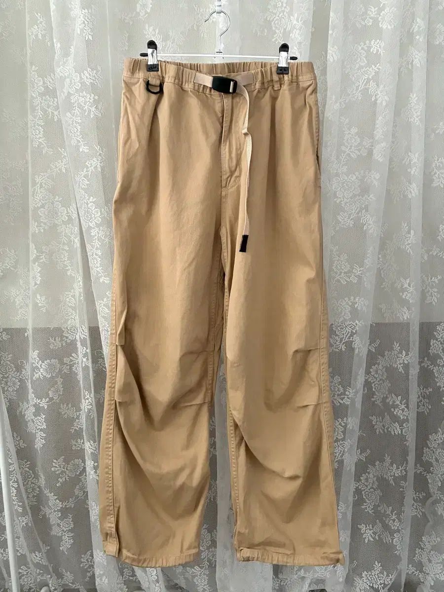 GRAMicci × BEAMS 別注 ツイル オーバ パンツ ベージュ