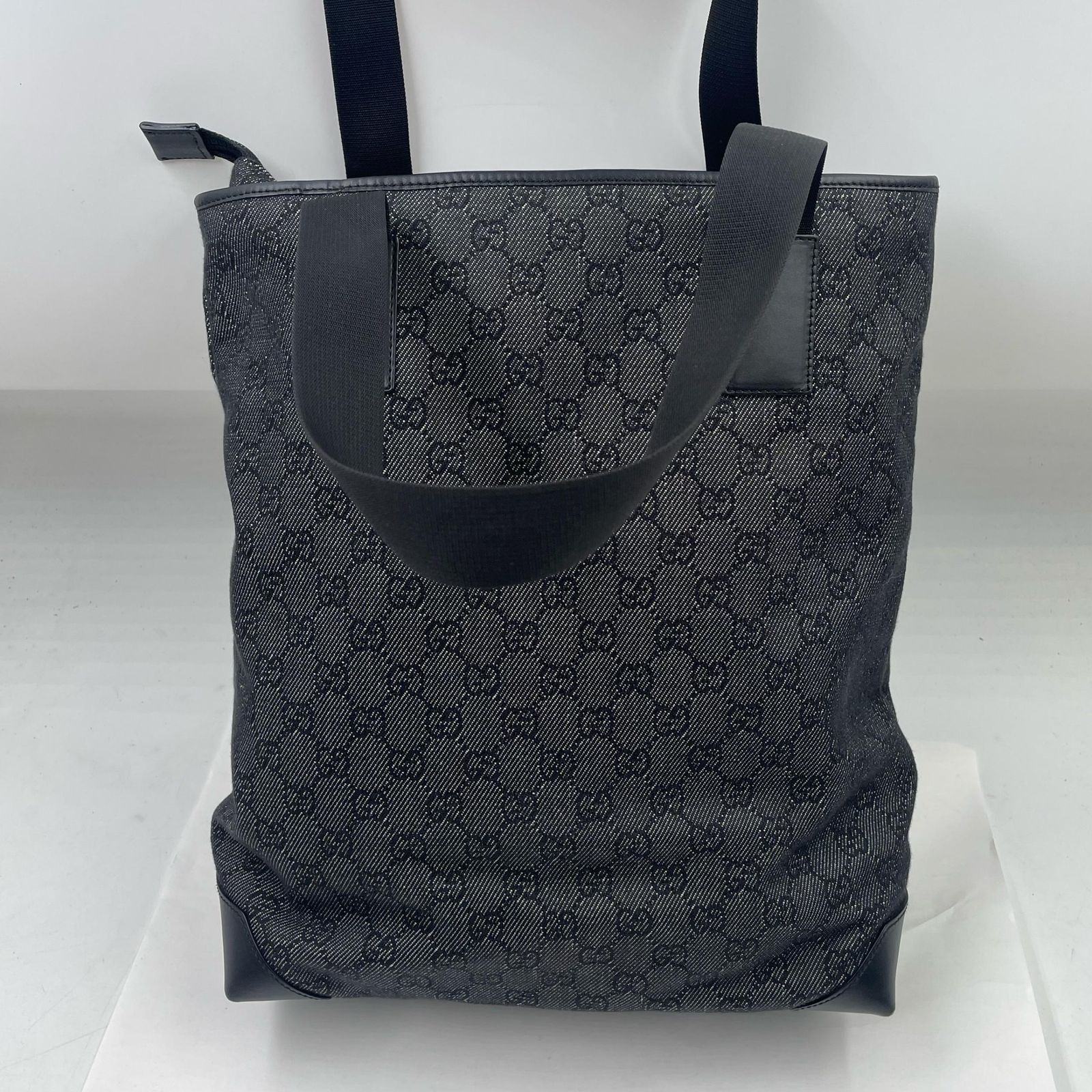 GUCCI グッチ GGキャンバス トートハンドバッグ ユニセックス ブラック 