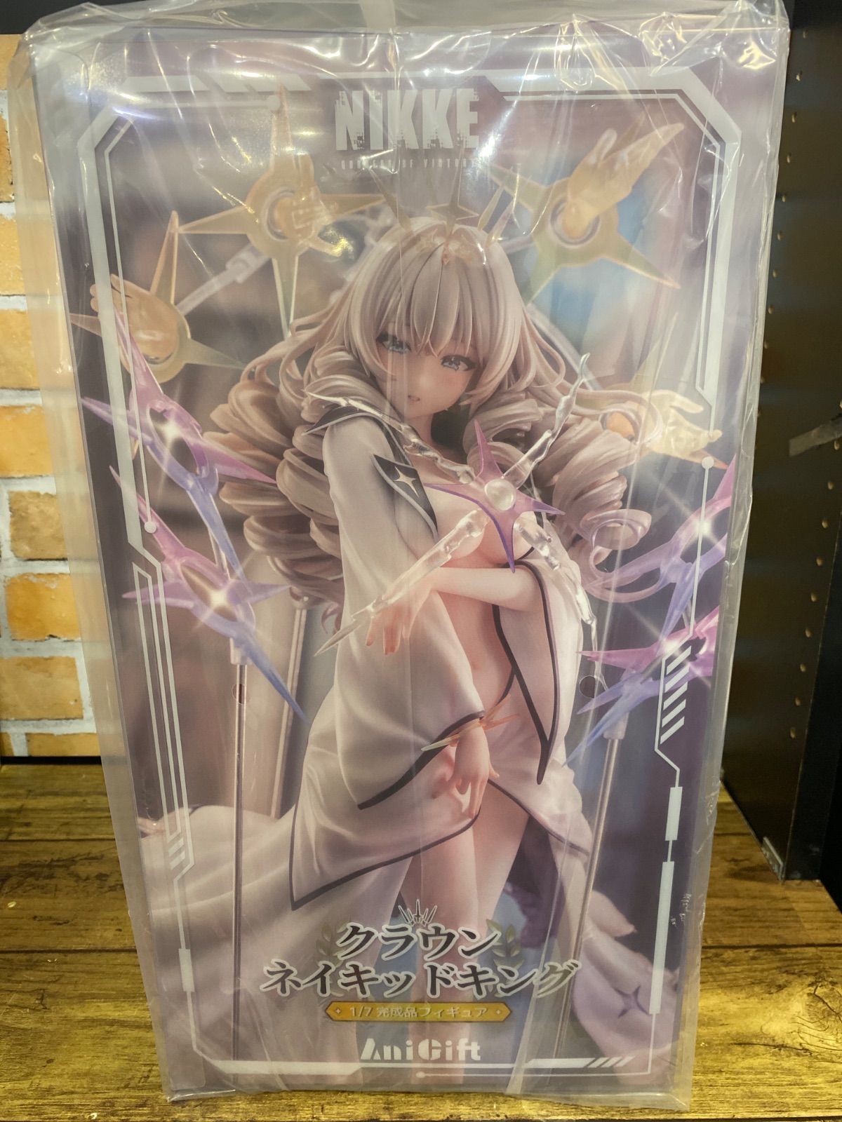 新品未開封】 勝利の女神：NIKKE クラウン ネイキッドキング 1/7 完成