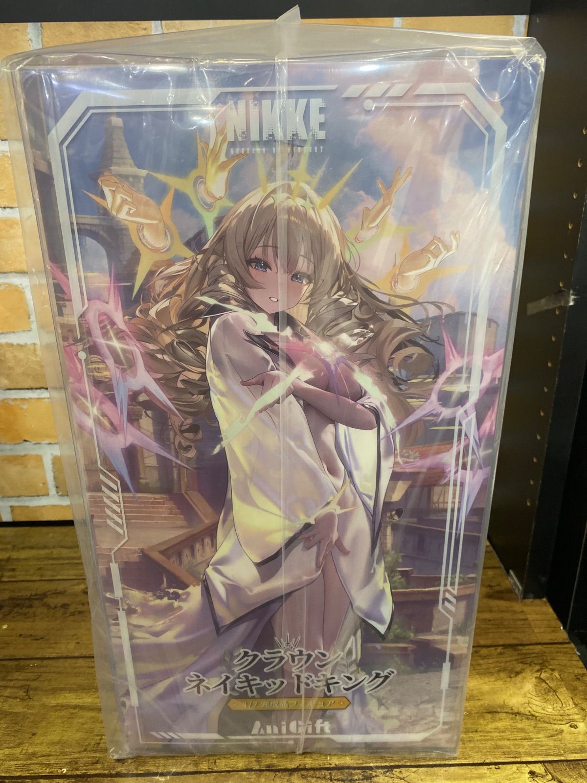 新品未開封】 勝利の女神：NIKKE クラウン ネイキッドキング 1/7 完成