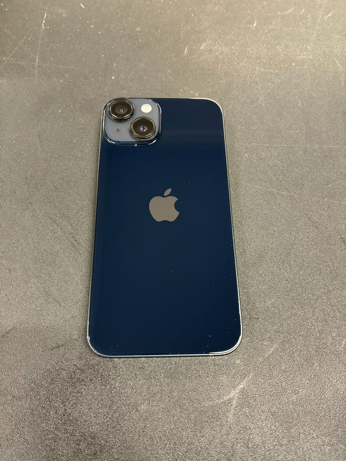 【中古】iPhone 14 128GB ミッドナイト 本体 Aランク相当 やや傷あり