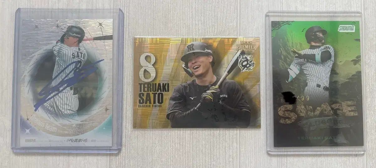 NPB ハン(HAN) タイガース 佐藤 輝明(アキ) カード