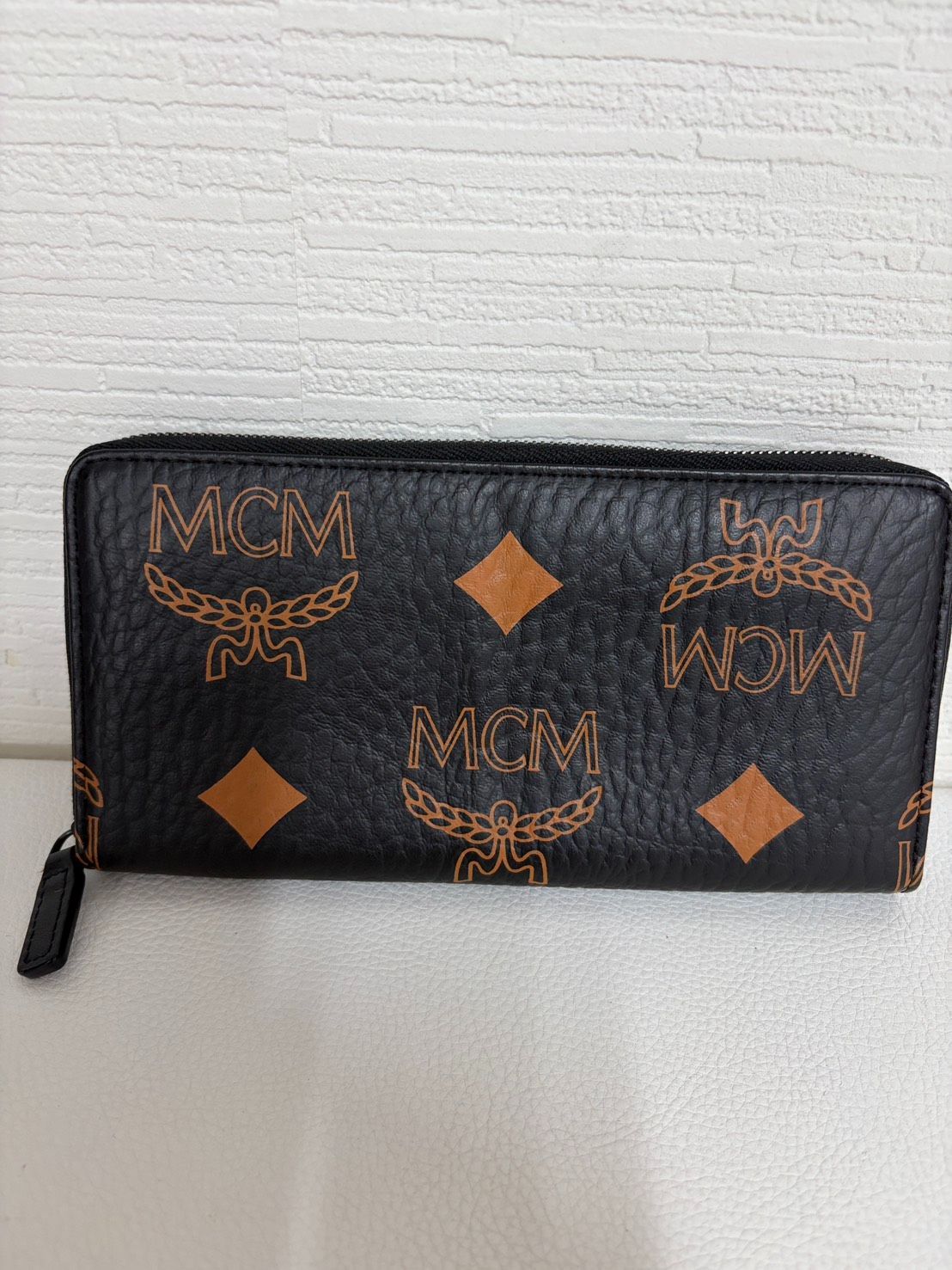 極美品正規品　MCM マキシヴィセトス モノグラム 長財布 ラウンドジップ ブラック