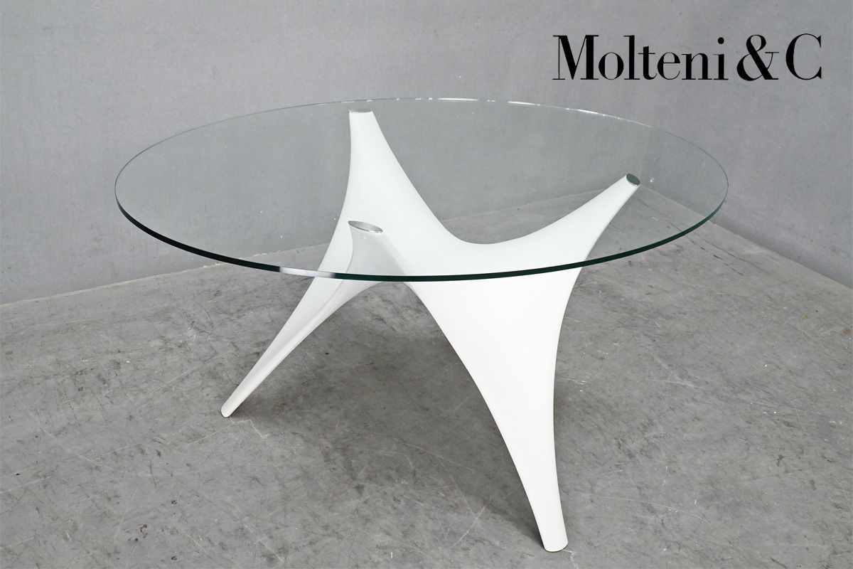 極美品 Molteni&C(モルテーニ) ARC(アーク) ガラス ダイニングテーブル ホワイト フォスター・アンド・パートナーズ114万060524