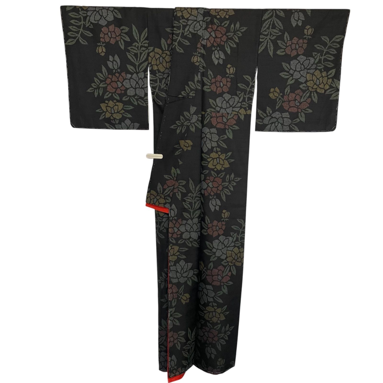 J897 美品 しつけ糸付き 紬きもの 草花 正絹 黒地 和服 和装 着物 