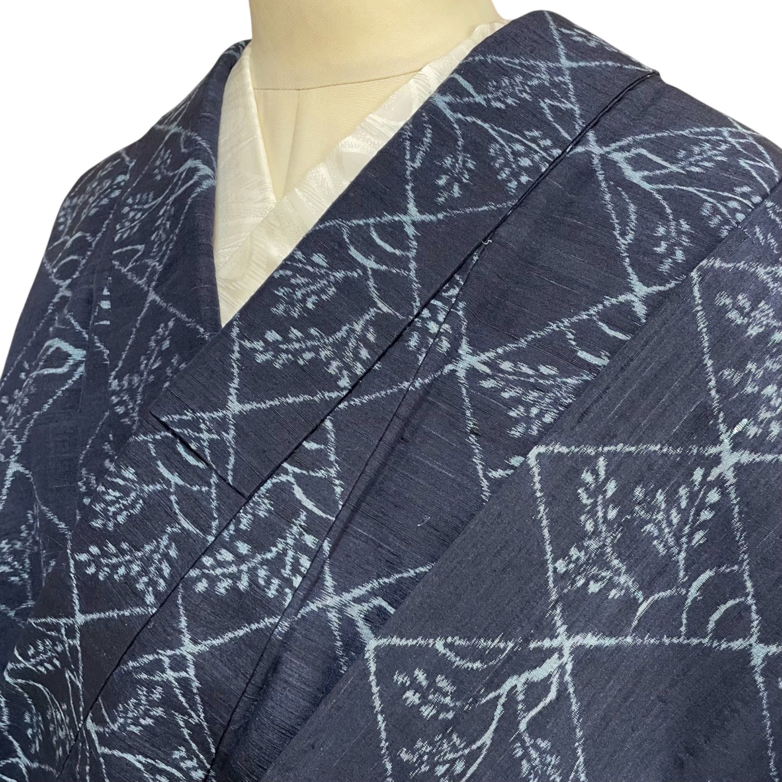 J899 美品 単衣 伝統 陶芸紬 証紙付き 草木 正絹 身丈162cm 和装 和服