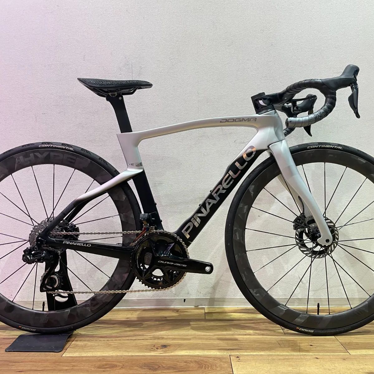 S1586 □走行100km未満□PINARELLO ピナレロ DOGMA F ドグマ PLUTONIUM 