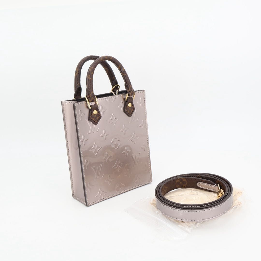 ルイヴィトン LOUIS VUITTON ヴェルニ プティット サックプラ M90564