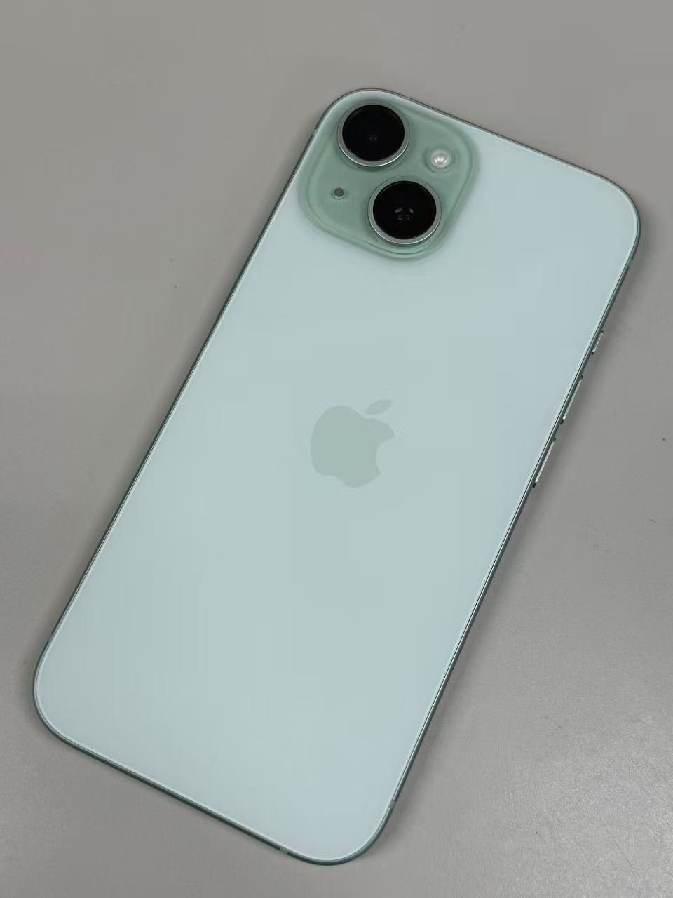 極美品 電池88%SIMフリー iPhone15 128GB グリーン - メルカリ