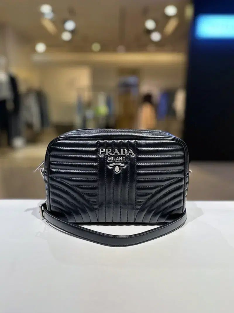 PRADA プラダ ダイアグラム シルバー カメラ クロスバック 1BH083