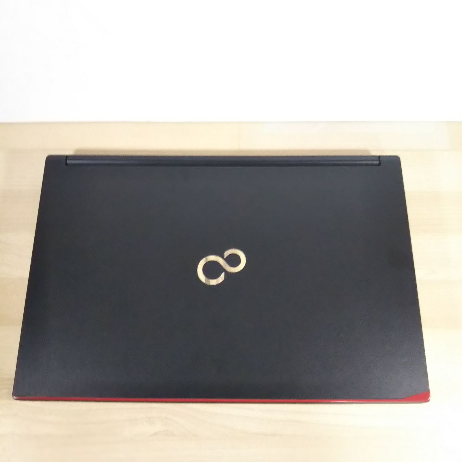 Fujitsu LIFEBOOK A574/MX CPU：Core i3 4000M メモリ：4GB HDD,OSなし