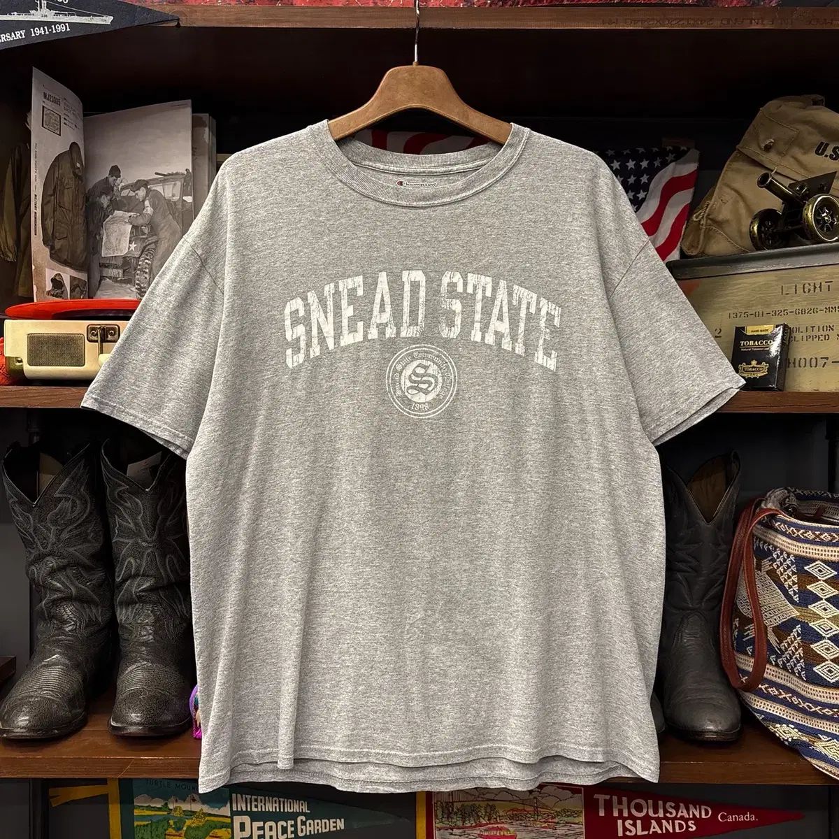 チャンピオン アセンティック スニード カレッジ ワッペン プリンティング 半袖 Tシャツ N1417