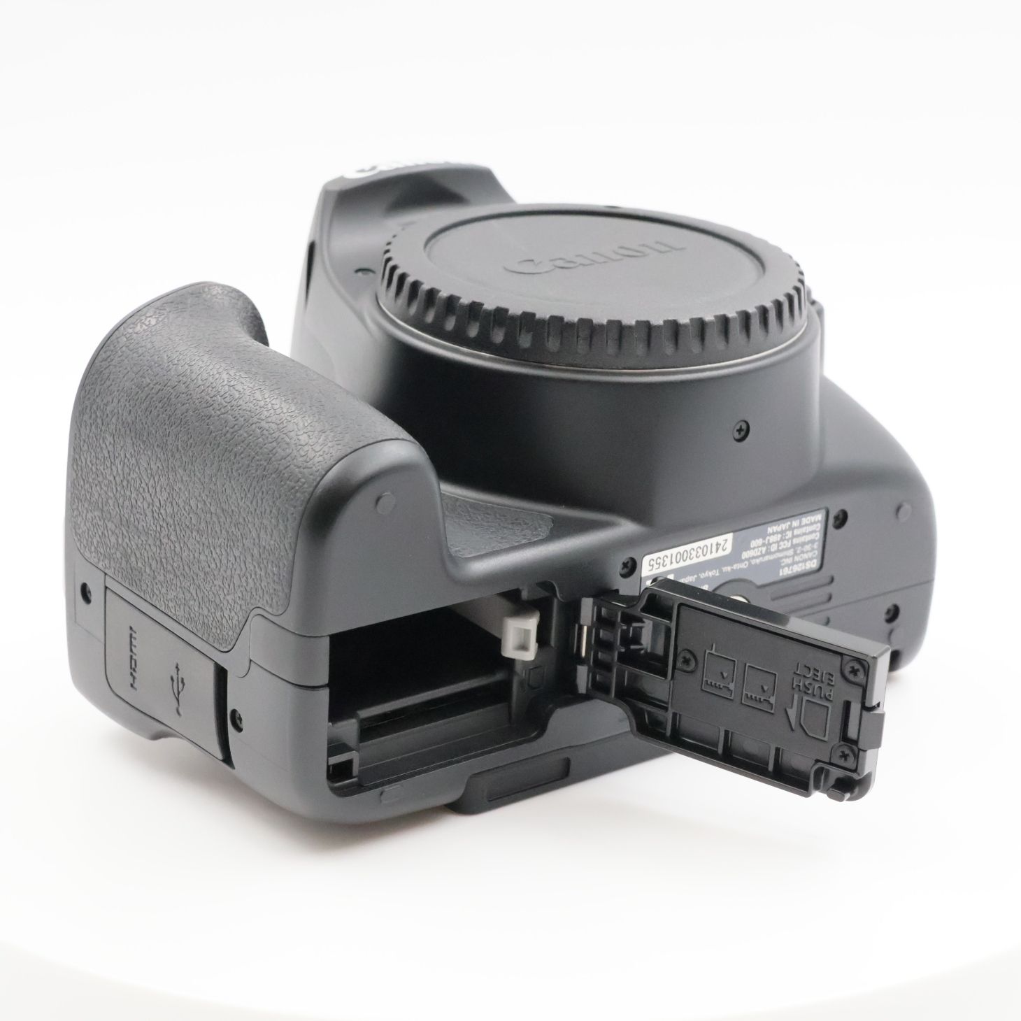 □シャッター数6000枚！新品同様□ Canon EOS Kiss X10 ボディ