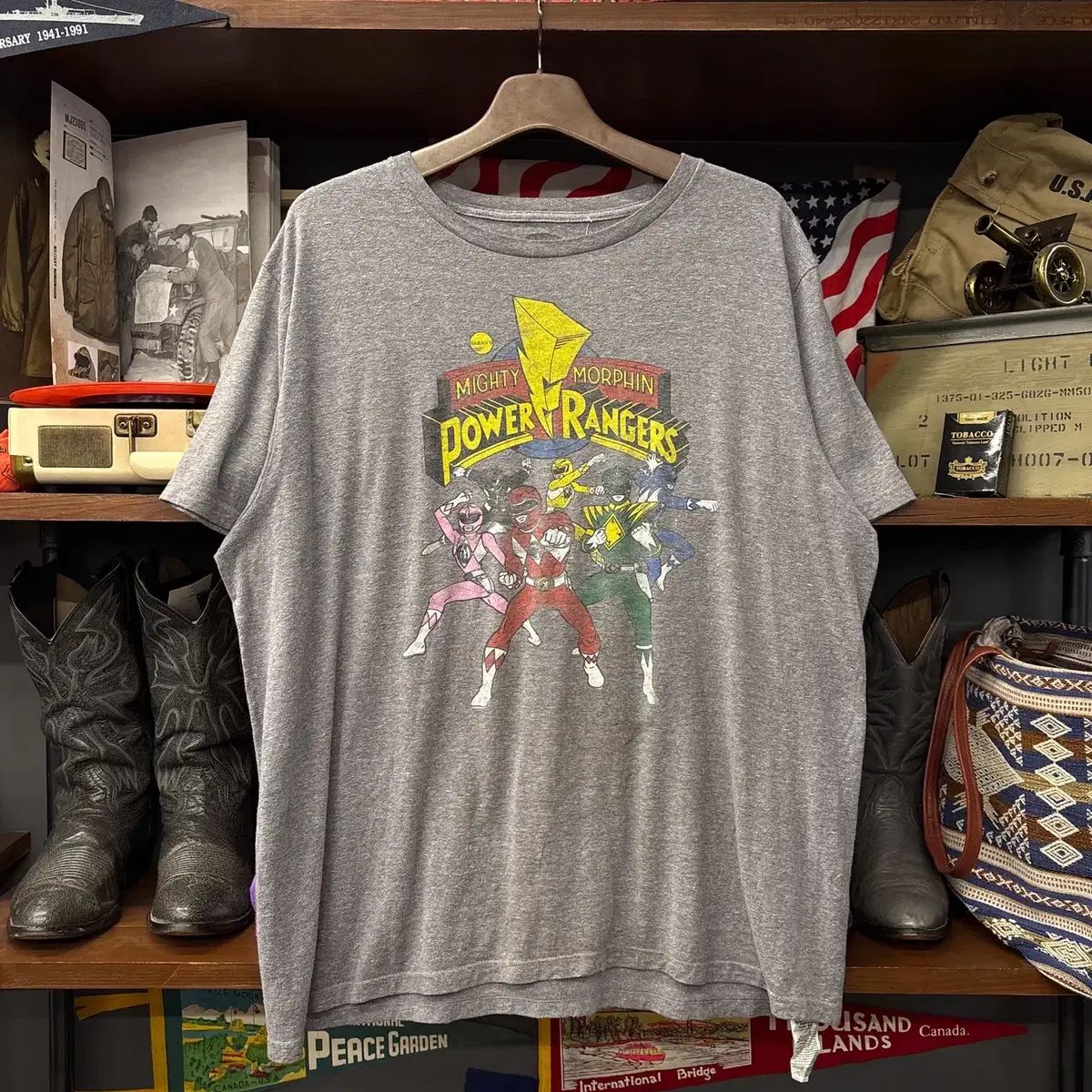 オールドネイビー マイティ モルフィン パワーレンジャー フールクアッド プリンティング Tシャツ N1418