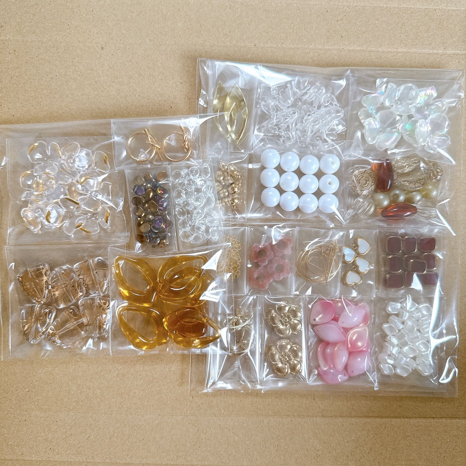総重量約150g】ハンドメイド資材 詰め合わせ 大容量 アクリルビーズ 