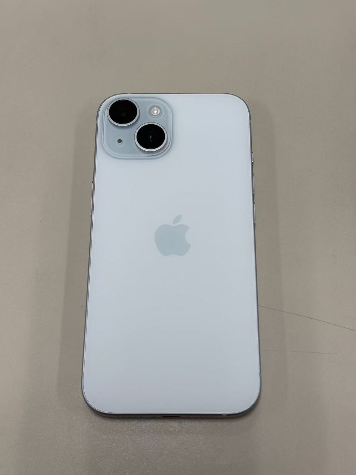 極美品 電池90% SIMフリー iPhone15 128GB ブルー - メルカリ