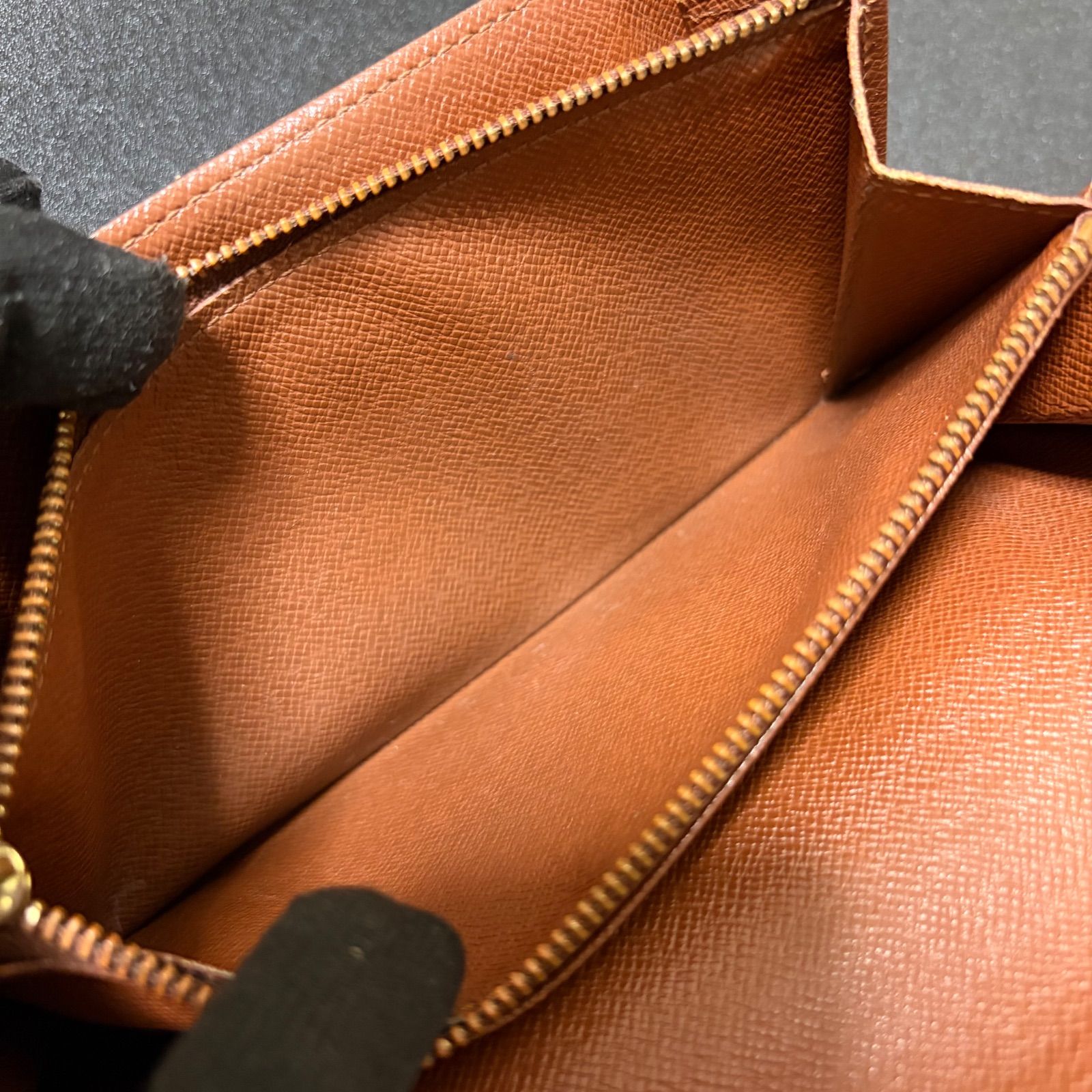 c82 ポルトモネ クレディ ポルトフォイユ サラ 旧型 Louis Vuitton