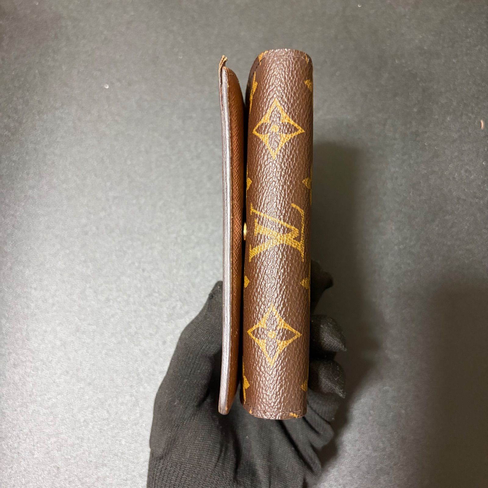 休日セール　Louis Vuitton モノグラム 　トレゾール　二つ折り財布 a77 ポルトフォイユ トレゾール インターナショナル 新型 Louis